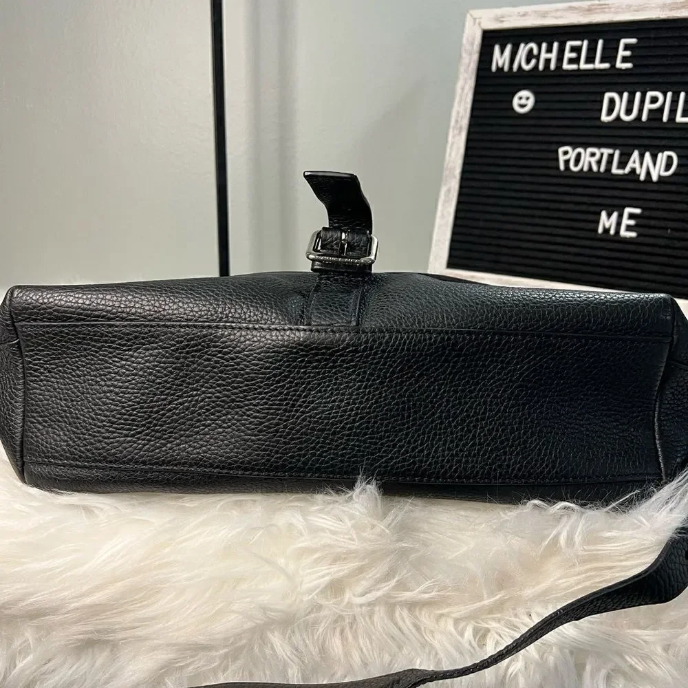 LOUIS vuitton marius taurillon leather messenger bag